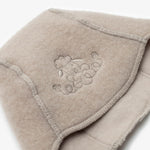 Baby-Mütze „Schaf“ mit Stickerei; beige