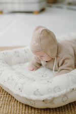 Baby-Mütze „Schaf“ mit Stickerei; beige